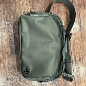 Everywhere Belt Bag